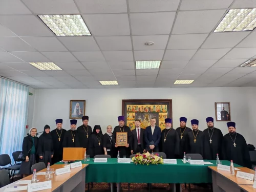 2026.09.28 Круглый стол по вопросам поддержки семьи, рождаемости и многодетности
